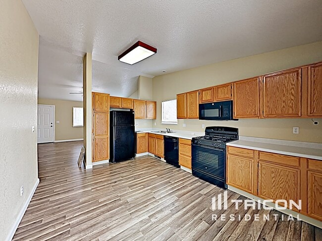 Building Photo - 6290 W Crow Ct