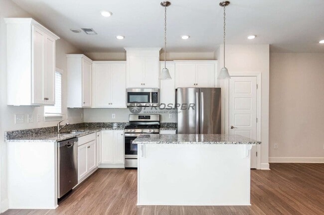 Building Photo - 16 Jaycee Ct