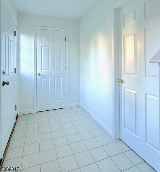 Building Photo - 8 Magnolia Ct