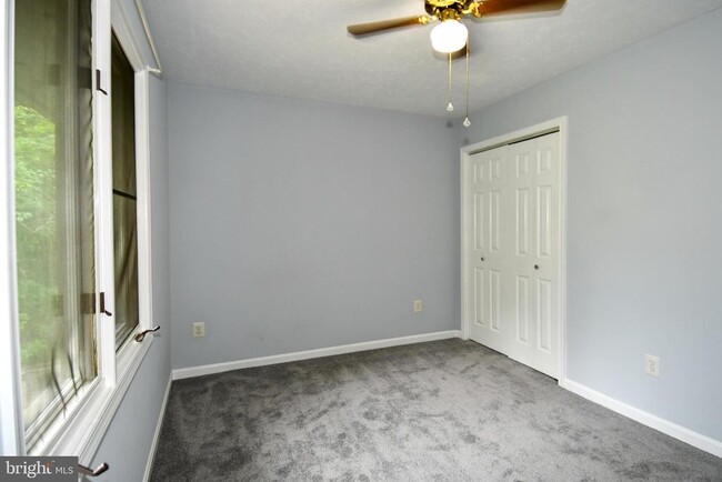 Building Photo - 2062 Farragut Dr