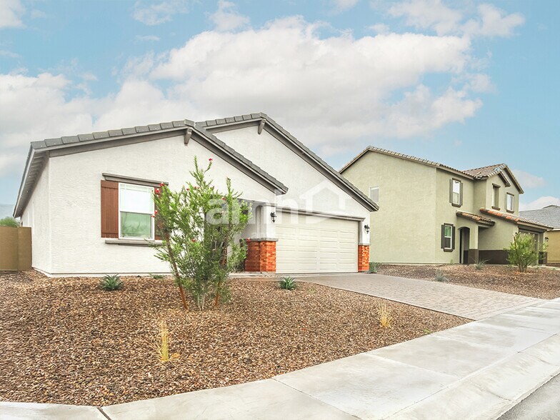 Building Photo - 8224 S 21st Ln