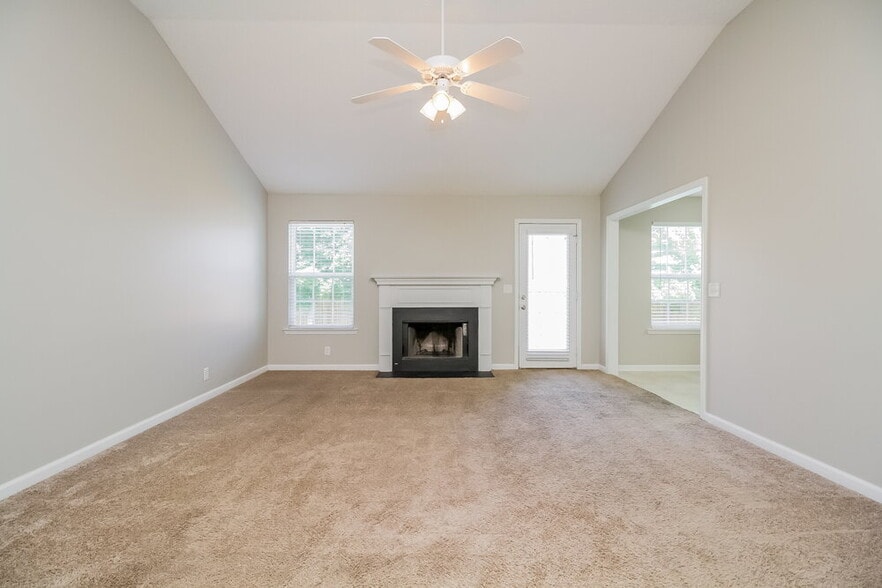 Building Photo - 3221 Lexmark Cir