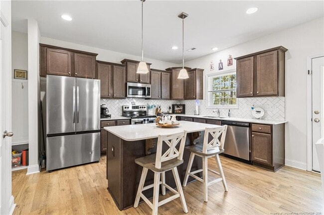 Building Photo - 216 Bunting Dr