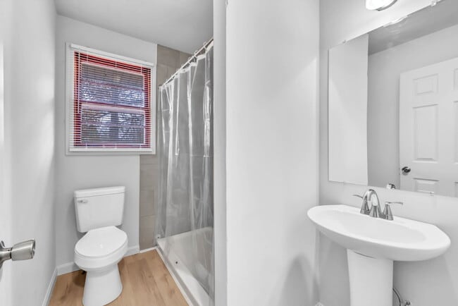 Building Photo - Cozy 3BR Home with Spacious Yard & XL Carport!