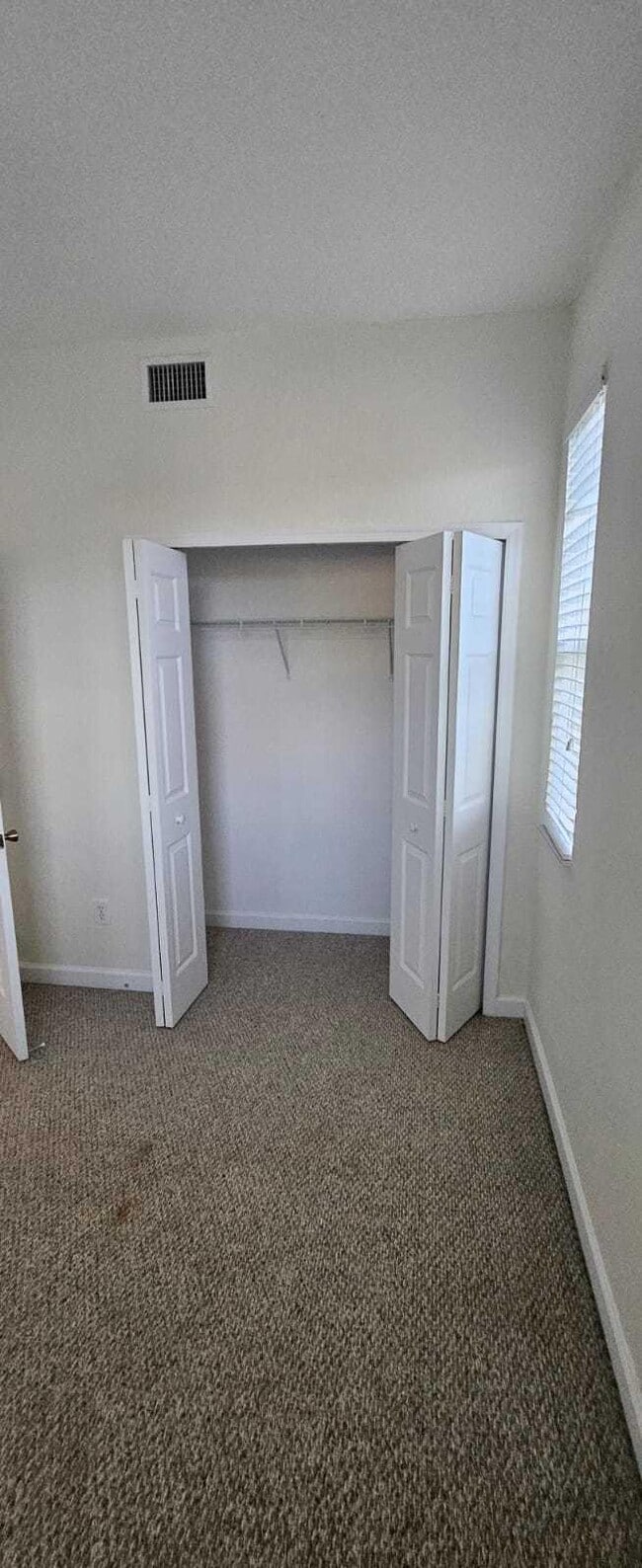 Building Photo - 2609 Shoma Dr