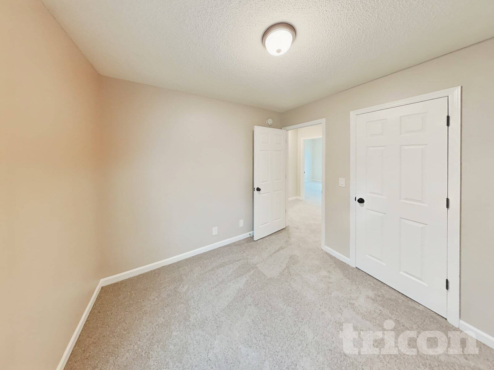 Building Photo - 911 Red Feather Trail