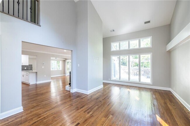 Building Photo - 2690 Camden Glen Ct