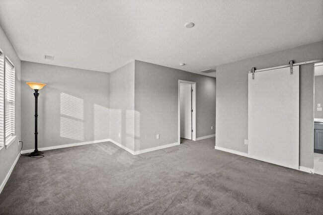 Building Photo - 5230 Stuart St