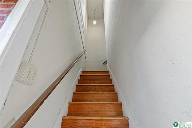 Building Photo - 426 Heckewelder Pl