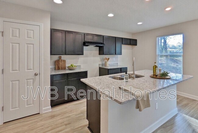 Building Photo - 8122 Noroad