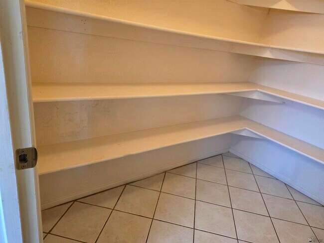 Building Photo - 3134 W 30th St