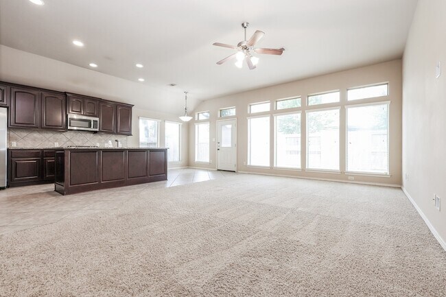 Building Photo - 2919 Chalet Knolls Ln