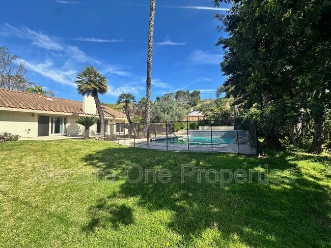 Building Photo - 1390 Calle Pecos