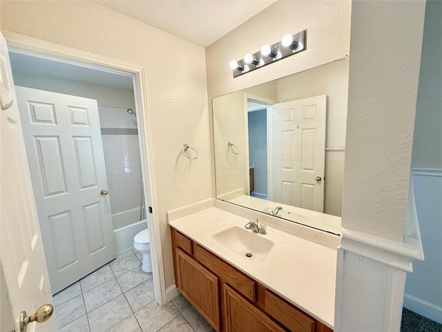 Building Photo - 5828 Southmoor Ln