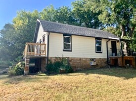 Full House View - 1415 W 1st St