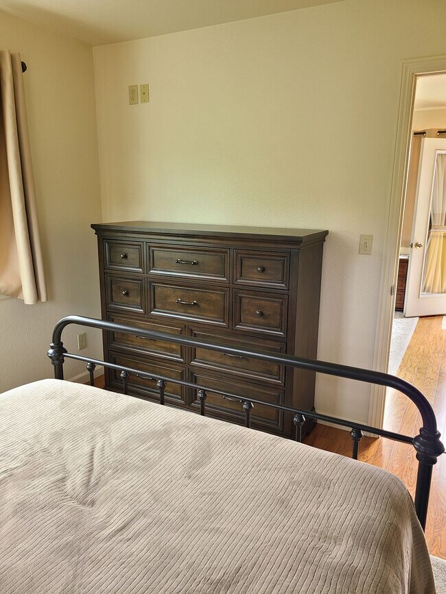 Building Photo - 1992 Gwin Rd