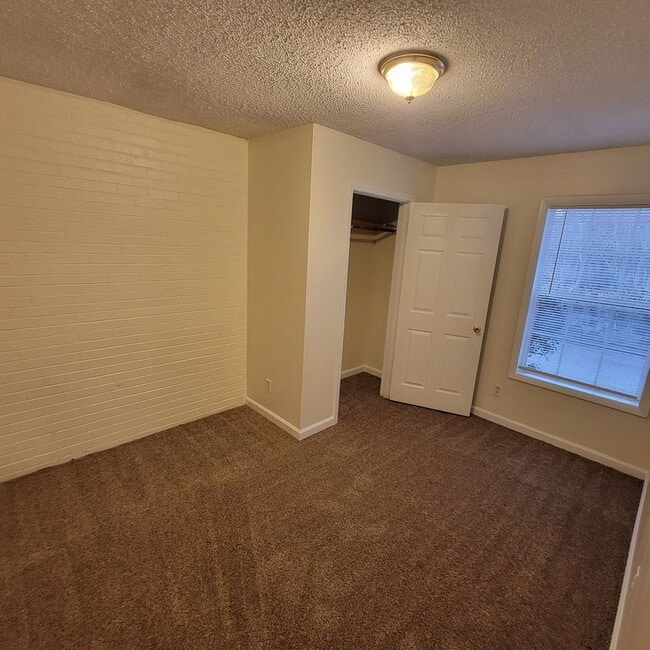 Building Photo - Stout Street