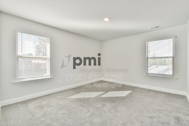 Building Photo - 247 Magnolia Villas Dr