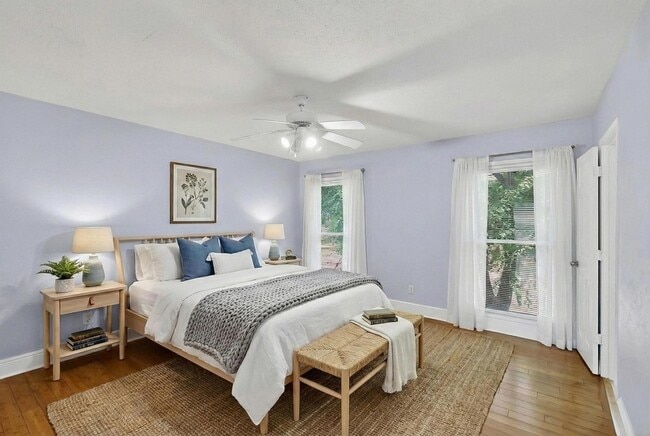 Building Photo - 7736 Meadow Rd