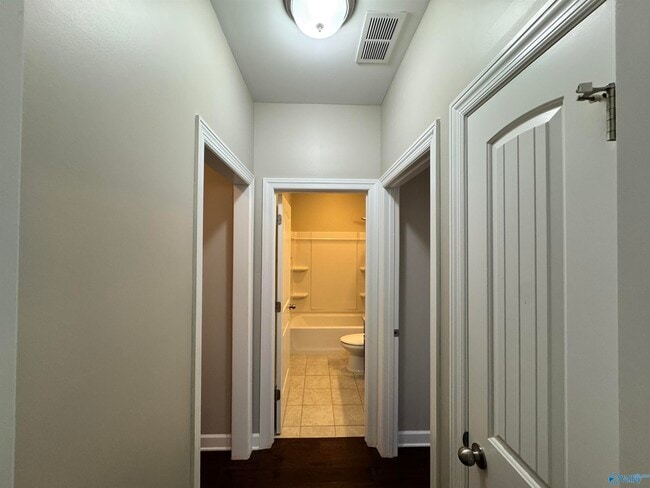 Building Photo - 155 Sougahatchee Dr
