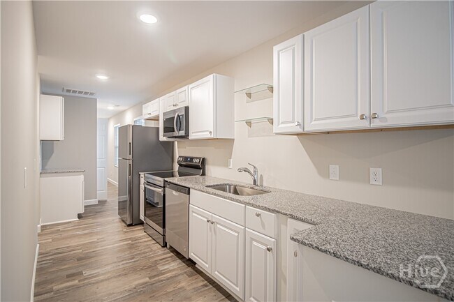 Building Photo - 22 Nelson St