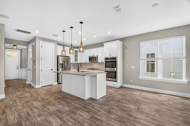 Building Photo - 344 Seaside Trail