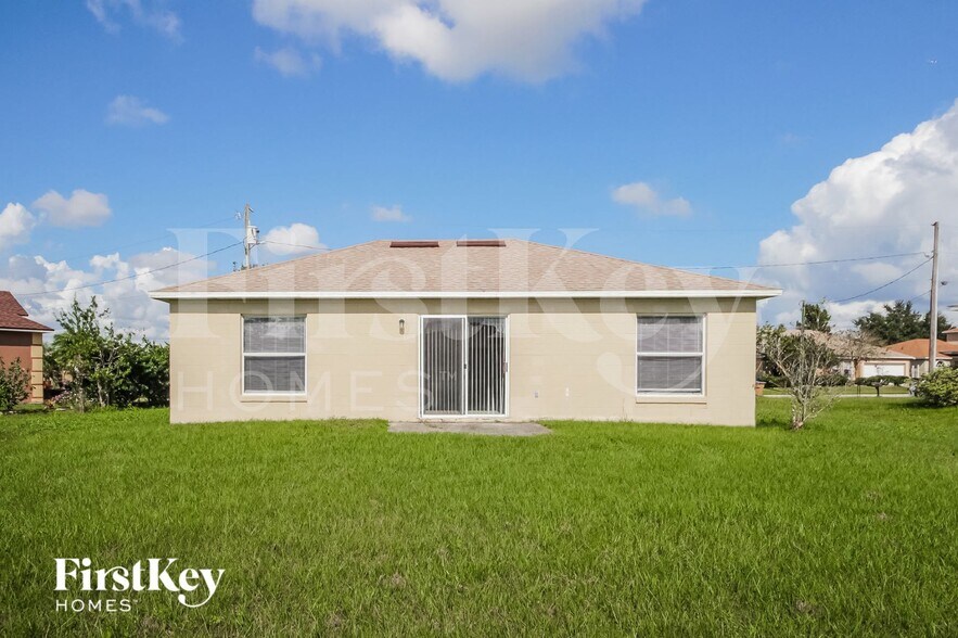 Building Photo - 841 Marquis Ct