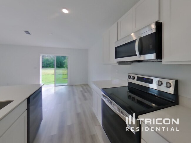 Building Photo - 10746 Lishwood Wy