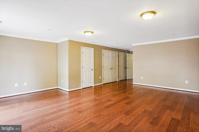 Building Photo - 152 Fieldstone Ct