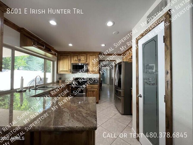 Building Photo - 8601 E Irish Hunter Trail