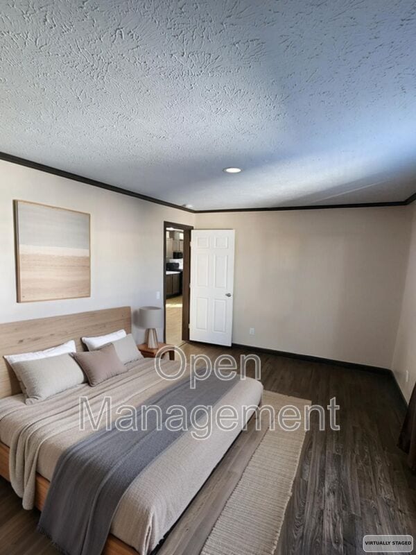 Building Photo - 511 E 1st St