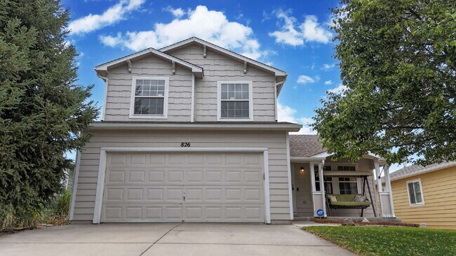 Building Photo - Spacious 3-Bed,2.5-Bath Home with Fenced Yard