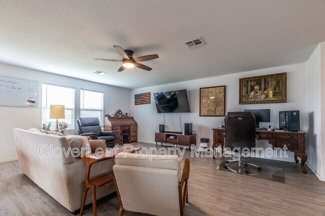 Building Photo - 2847 Elion Dr