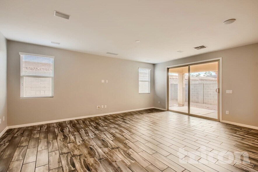 Building Photo - 12042 W Fillmore St