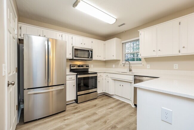 Building Photo - 841 Post Oak Dr