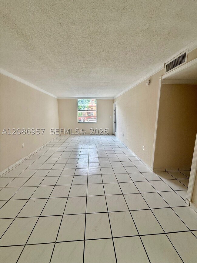 Building Photo - 5625 W 20th Ave