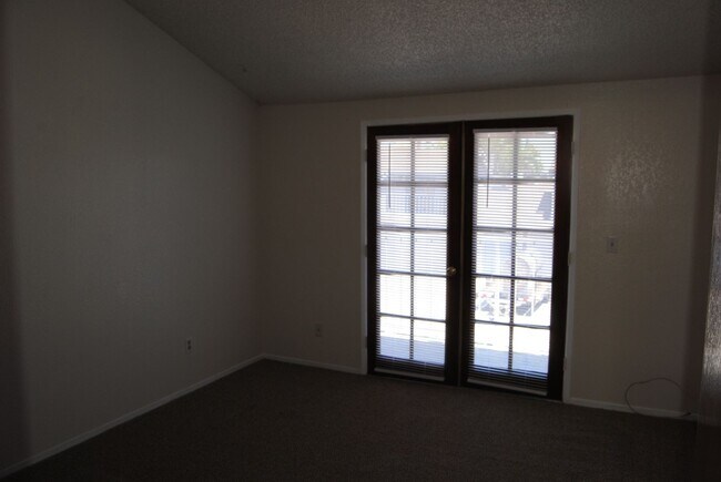 Building Photo - 3520 Ashe Rd
