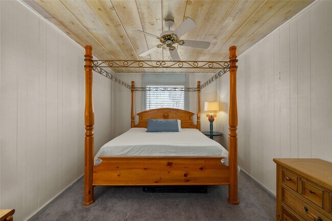 Building Photo - 2615 Gulf Blvd