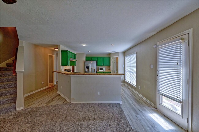 Building Photo - 19803 Lindenwick Ct