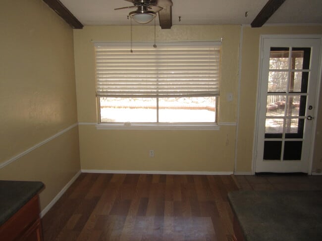 Building Photo - 6717 Southwind Dr