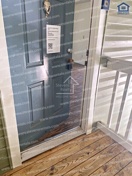 Building Photo - 430 Oriole Dr