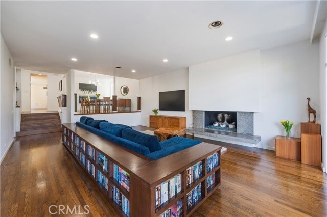 Building Photo - 2404 Laurel Ave