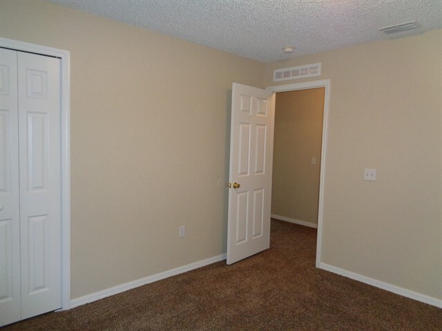 Building Photo - 11331 Ivy Flower Loop