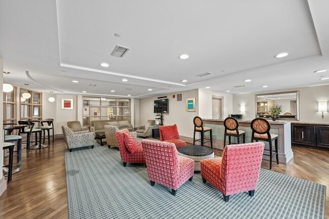 Building Photo - 777 7th St NW