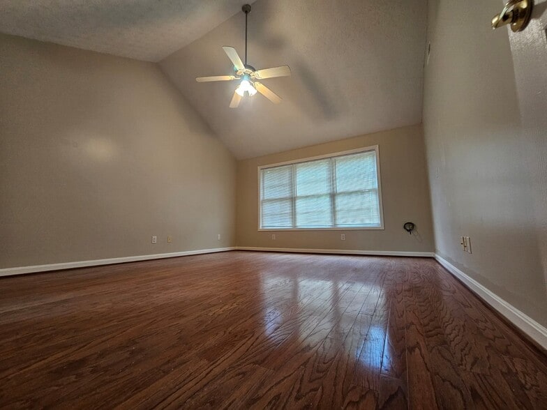 Building Photo - 5001 Max Ridge Ct