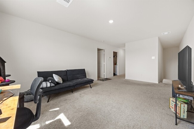 Building Photo - 7826 Pink Dahlia Dr