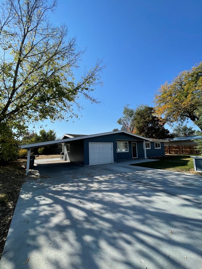 Building Photo - Charming Single Level in West Boise!