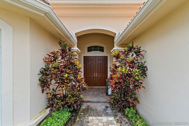 Building Photo - 518 Carrara Ct