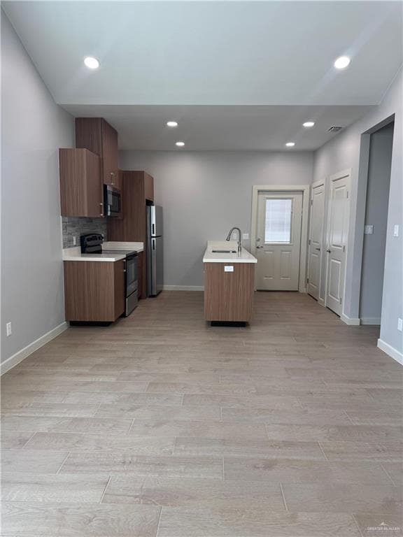 Building Photo - 15 Valeria Ln