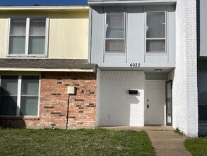 Building Photo - 4022 Walnut Park Cir